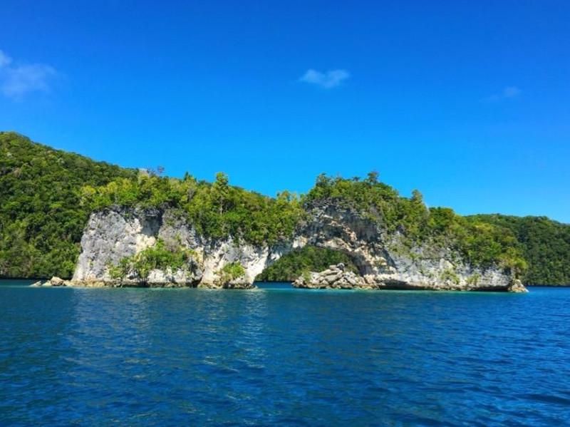 淄博一村庄突然塌陷出深坑，镇政府：地下140米有矿房，已请专家勘测分析